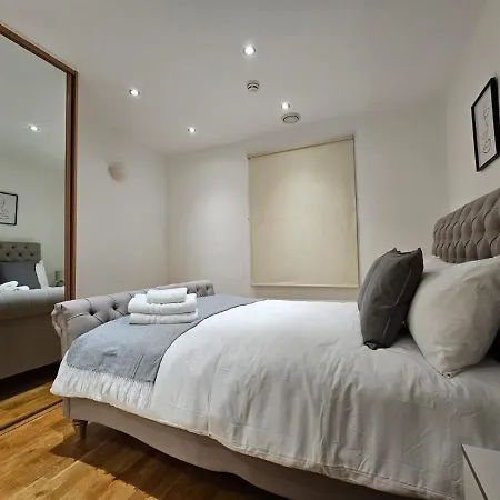 Cozy Flat Close To Central London Exterior foto